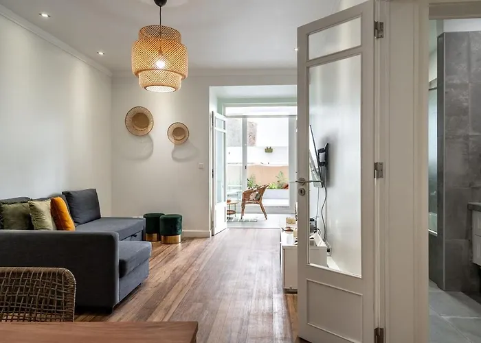 Apartmán T2 With Ac And Patio Near Av Da Liberdade By Lisbeyond