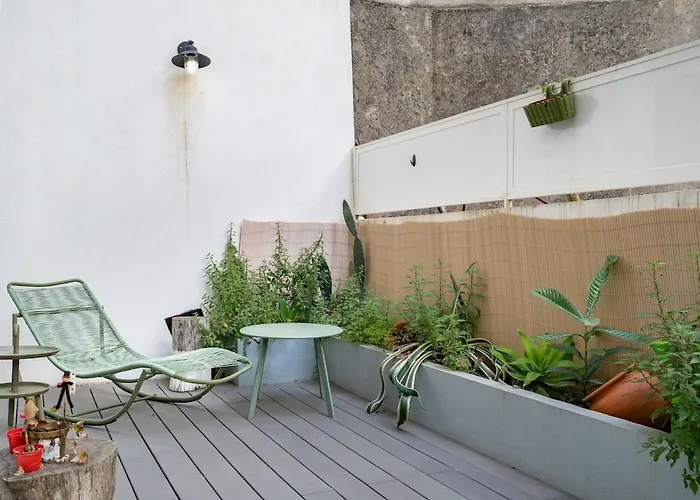 T2 With Ac And Patio Near Av Da Liberdade By Lisbeyond Lisboa