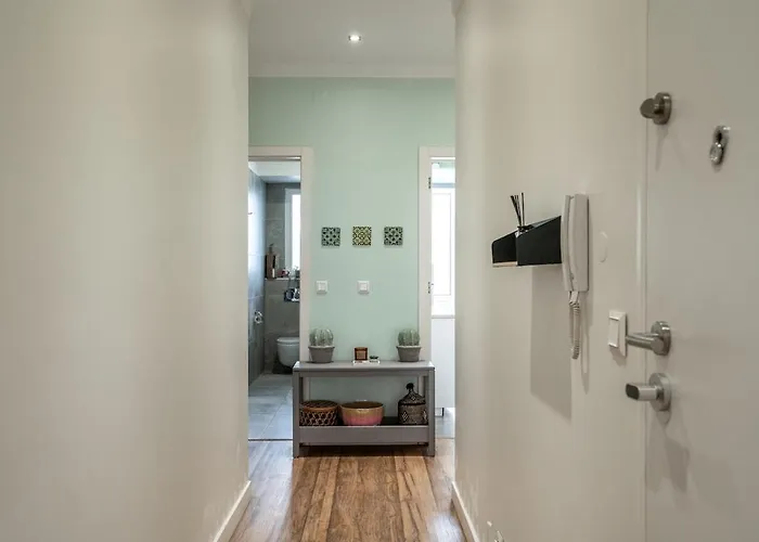 Apartmán T2 With Ac And Patio Near Av Da Liberdade By Lisbeyond