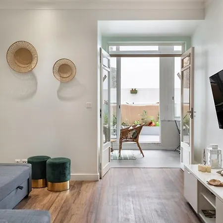 T2 With Ac And Patio Near Av Da Liberdade Apartamento