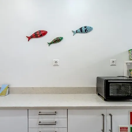 דירה T2 With Ac And Patio Near Av Da Liberdade ליסבון
