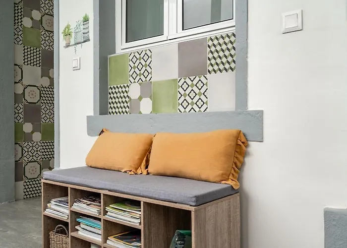 T2 With Ac And Patio Near Av Da Liberdade By Lisbeyond * Lisbona
